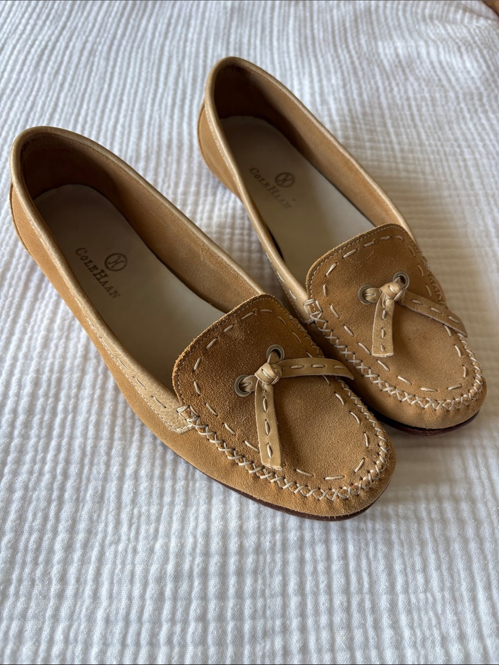 Cole Haan Evie Tassel Moc Chamois Suede Loafers Women's Size 6.5